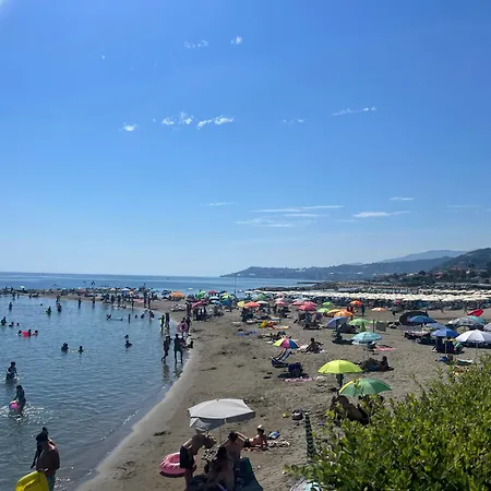 Apartment Sun, And Bike Santo Stefano al Mare