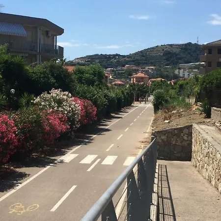 Appartement Sun, And Bike Santo Stefano al Mare